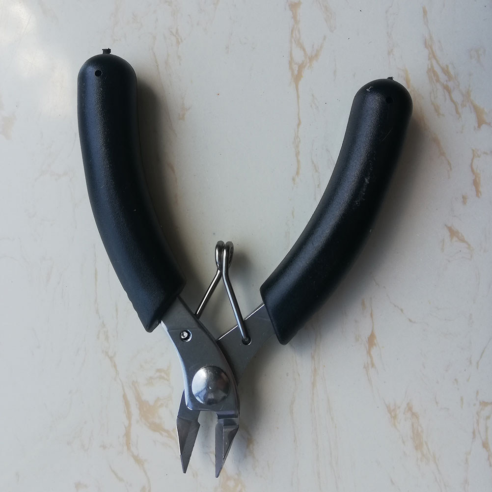 Ergonomic Diagonal Pliers for  - Badminton Racket Carbon ulasan dan harga